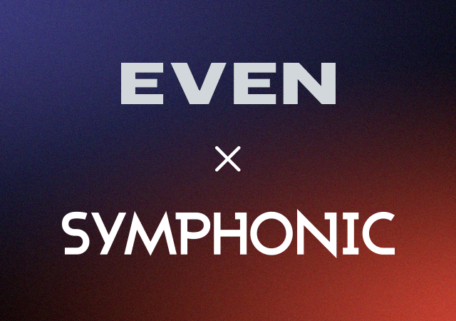 Gráfico de texto con “EVEN” en la parte superior, una “x” en el centro y “SYMPHONIC” en la parte inferior sobre un fondo con degradado oscuro.